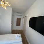 Floeckner Bed & Breakfast 4*