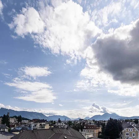 Floeckner Panzió 4*