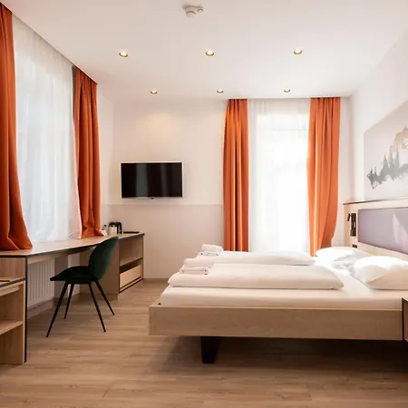 Floeckner 4*