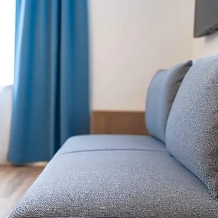 Floeckner Oda ve Kahvaltı 4*