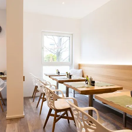 Floeckner فندق مبيت وإفطار 4*